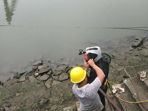 乐鱼体育咸阳市蛙人作业服务施工队伍-雨水管道封堵